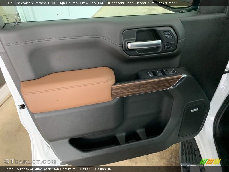 Iridescent Pearl Tricoat / Jet Black/Umber 2019 Chevrolet Silverado 1500 High Country Crew Cab 4WD