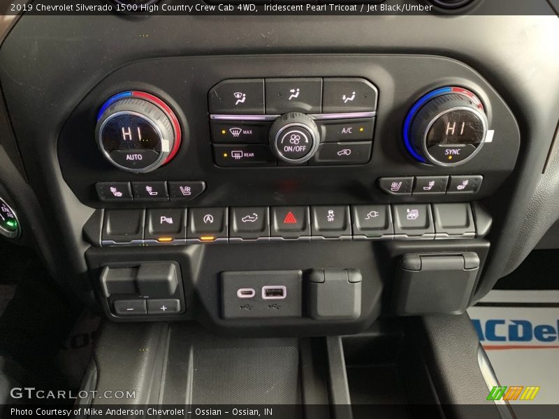 Controls of 2019 Silverado 1500 High Country Crew Cab 4WD