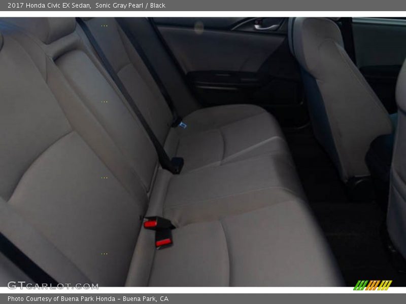 Sonic Gray Pearl / Black 2017 Honda Civic EX Sedan