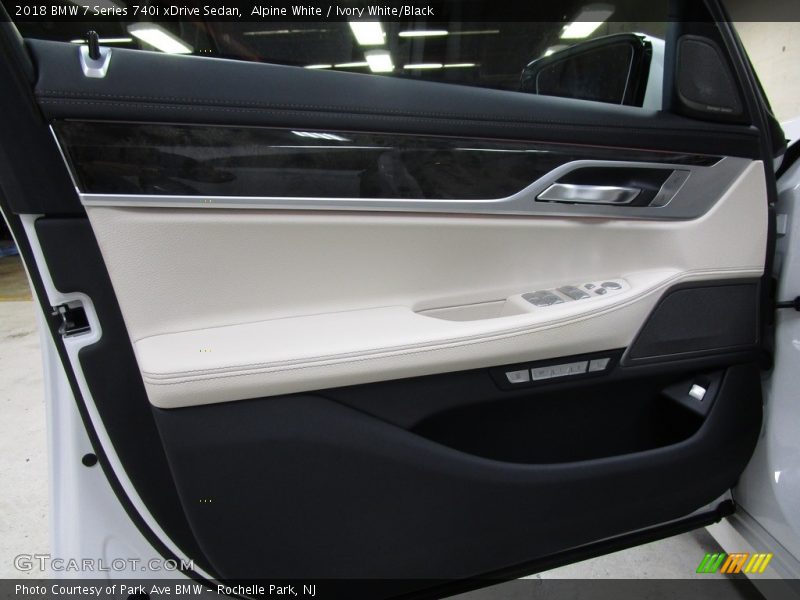 Alpine White / Ivory White/Black 2018 BMW 7 Series 740i xDrive Sedan