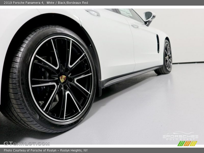 White / Black/Bordeaux Red 2019 Porsche Panamera 4