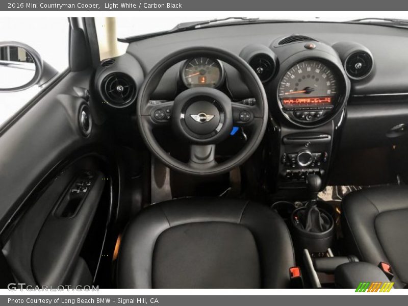 Light White / Carbon Black 2016 Mini Countryman Cooper