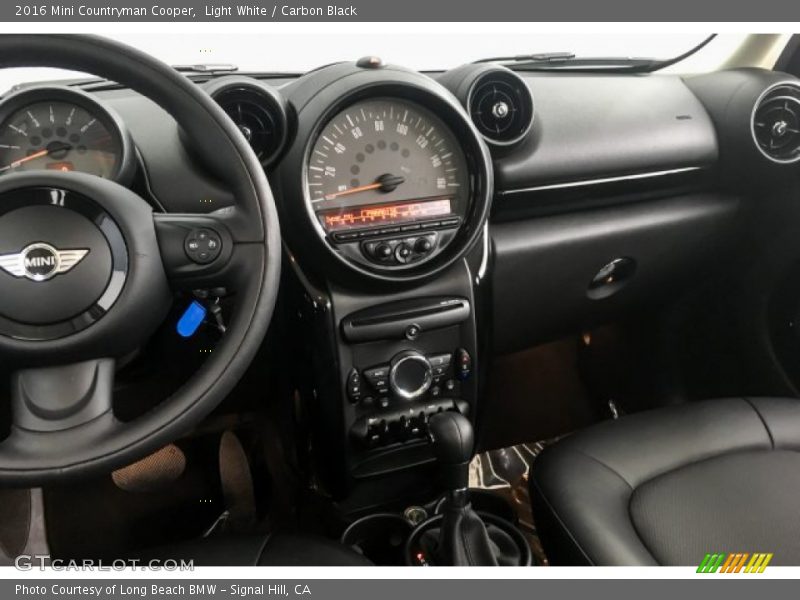 Light White / Carbon Black 2016 Mini Countryman Cooper