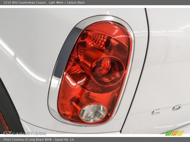 Light White / Carbon Black 2016 Mini Countryman Cooper