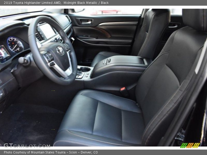 Midnight Black Metallic / Black 2019 Toyota Highlander Limited AWD