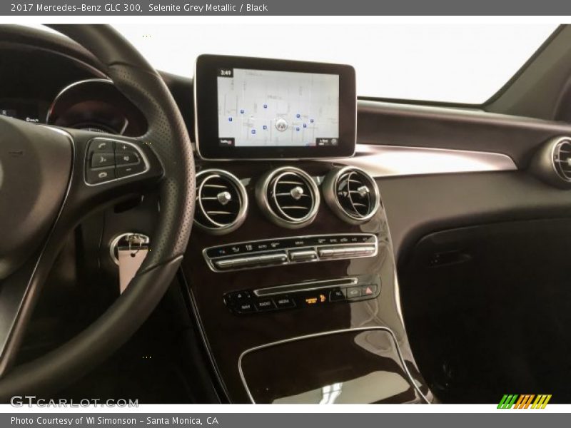 Selenite Grey Metallic / Black 2017 Mercedes-Benz GLC 300