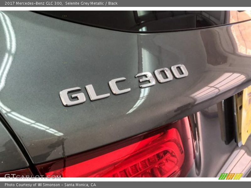 Selenite Grey Metallic / Black 2017 Mercedes-Benz GLC 300