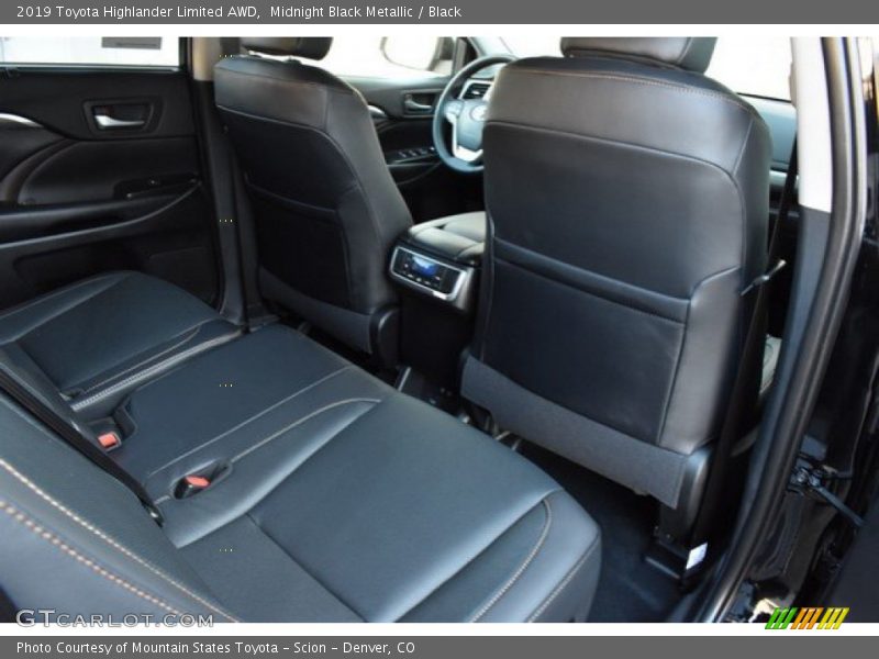 Midnight Black Metallic / Black 2019 Toyota Highlander Limited AWD
