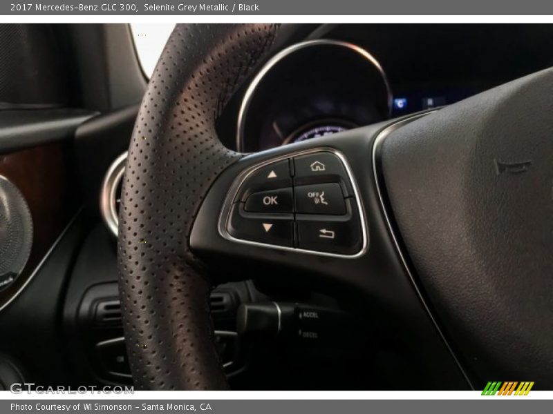 Selenite Grey Metallic / Black 2017 Mercedes-Benz GLC 300