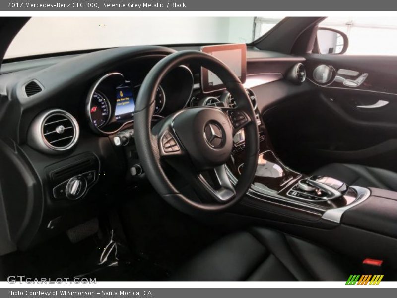 Selenite Grey Metallic / Black 2017 Mercedes-Benz GLC 300