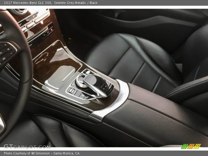 Selenite Grey Metallic / Black 2017 Mercedes-Benz GLC 300