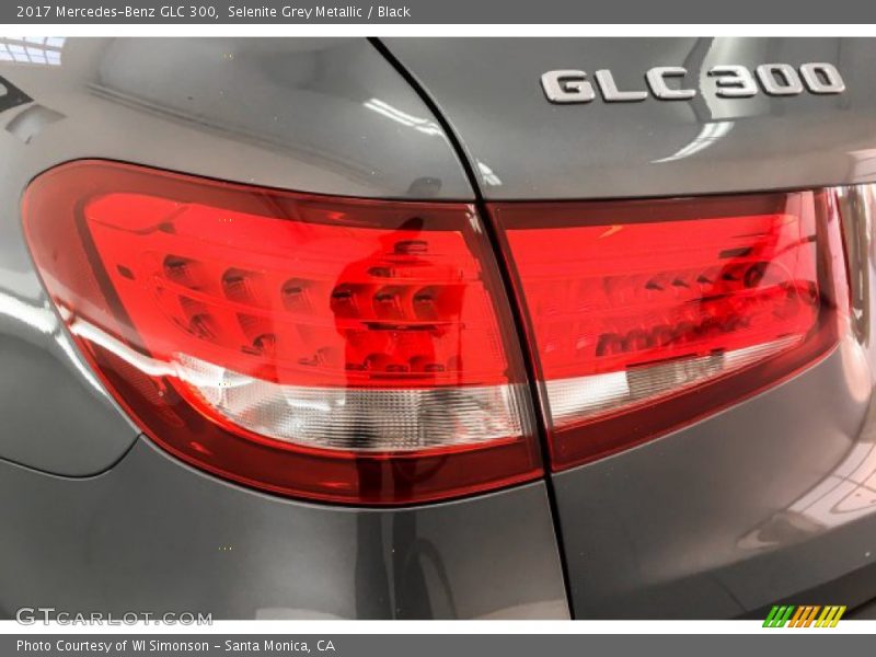 Selenite Grey Metallic / Black 2017 Mercedes-Benz GLC 300