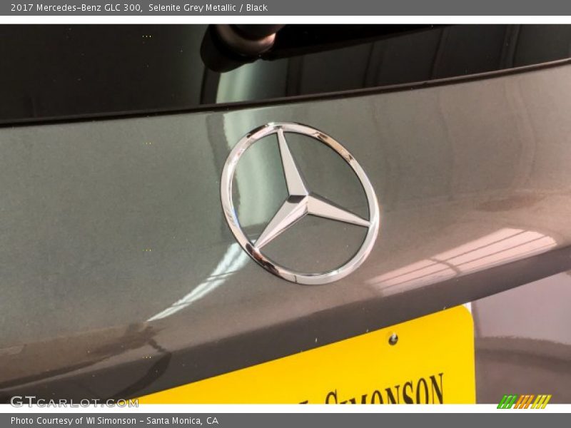 Selenite Grey Metallic / Black 2017 Mercedes-Benz GLC 300