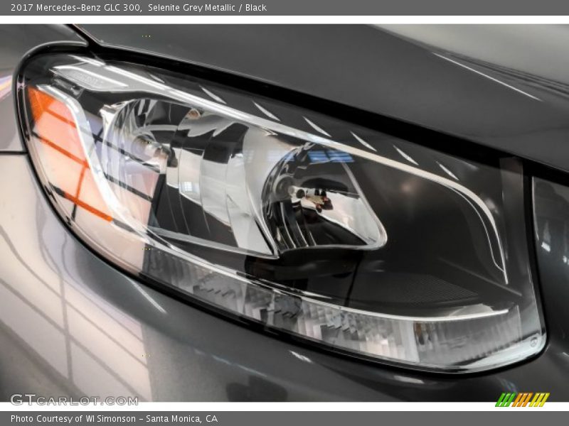 Selenite Grey Metallic / Black 2017 Mercedes-Benz GLC 300