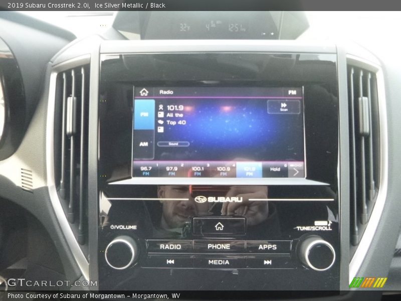 Ice Silver Metallic / Black 2019 Subaru Crosstrek 2.0i