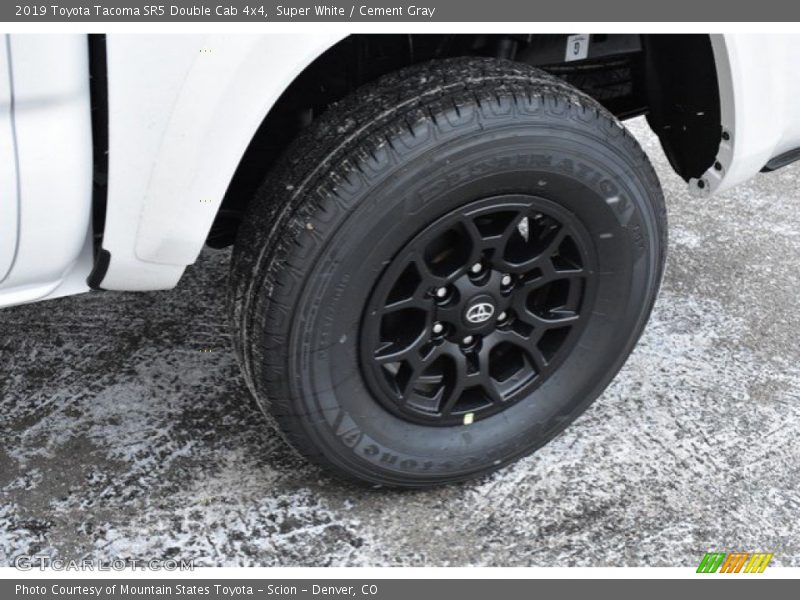 Super White / Cement Gray 2019 Toyota Tacoma SR5 Double Cab 4x4