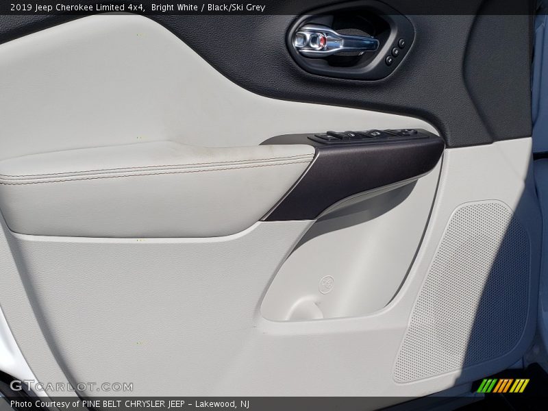Bright White / Black/Ski Grey 2019 Jeep Cherokee Limited 4x4