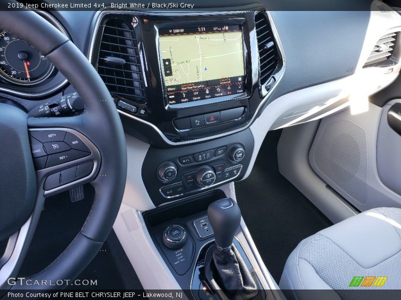 Bright White / Black/Ski Grey 2019 Jeep Cherokee Limited 4x4