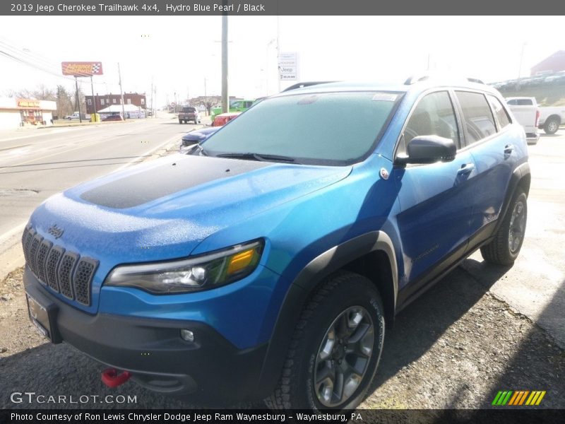 Hydro Blue Pearl / Black 2019 Jeep Cherokee Trailhawk 4x4