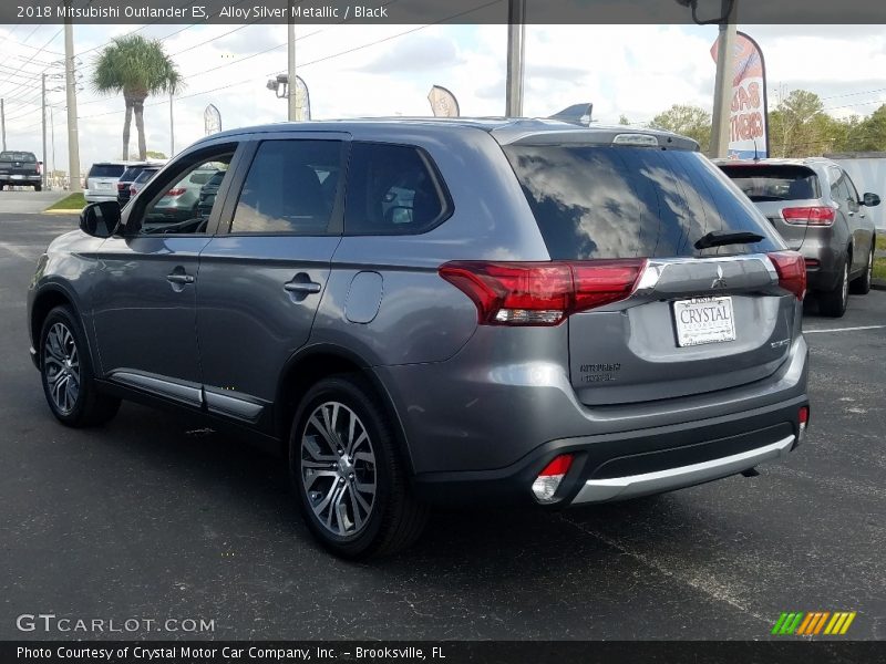 Alloy Silver Metallic / Black 2018 Mitsubishi Outlander ES