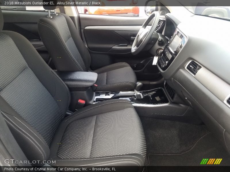 Alloy Silver Metallic / Black 2018 Mitsubishi Outlander ES