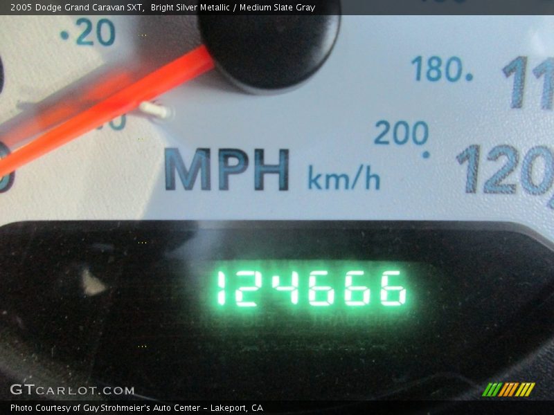 Bright Silver Metallic / Medium Slate Gray 2005 Dodge Grand Caravan SXT