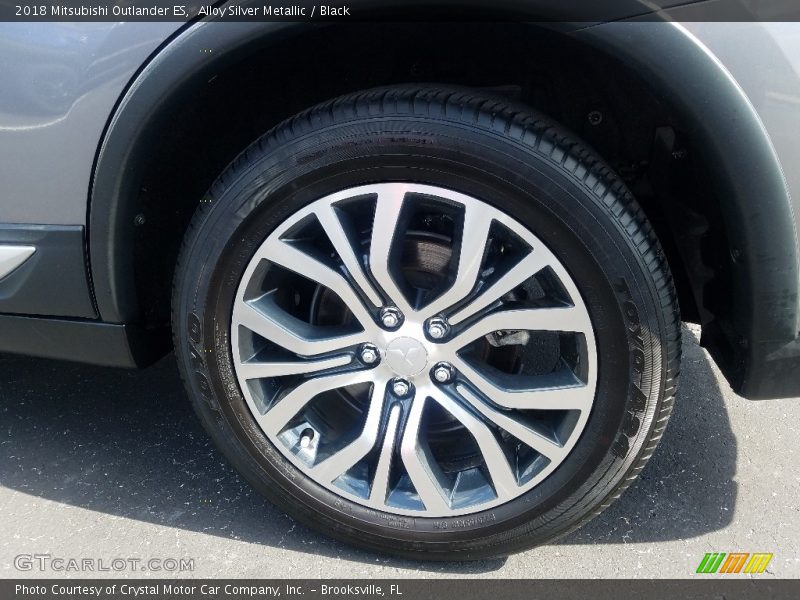 Alloy Silver Metallic / Black 2018 Mitsubishi Outlander ES