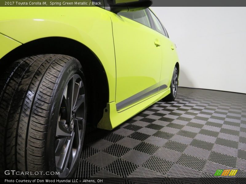 Spring Green Metallic / Black 2017 Toyota Corolla iM