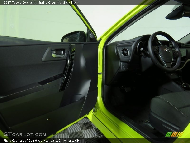 Spring Green Metallic / Black 2017 Toyota Corolla iM