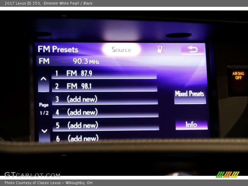 Eminent White Pearl / Black 2017 Lexus ES 350