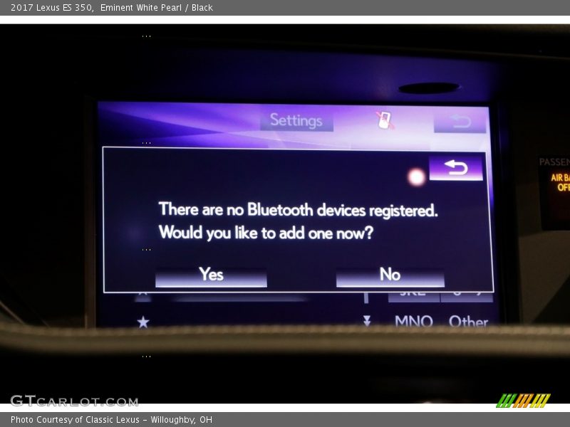 Eminent White Pearl / Black 2017 Lexus ES 350