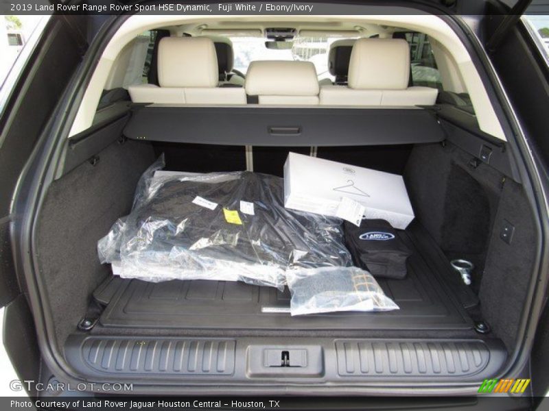  2019 Range Rover Sport HSE Dynamic Trunk