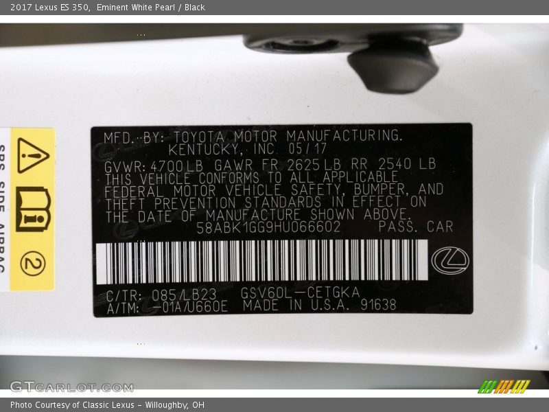 Eminent White Pearl / Black 2017 Lexus ES 350