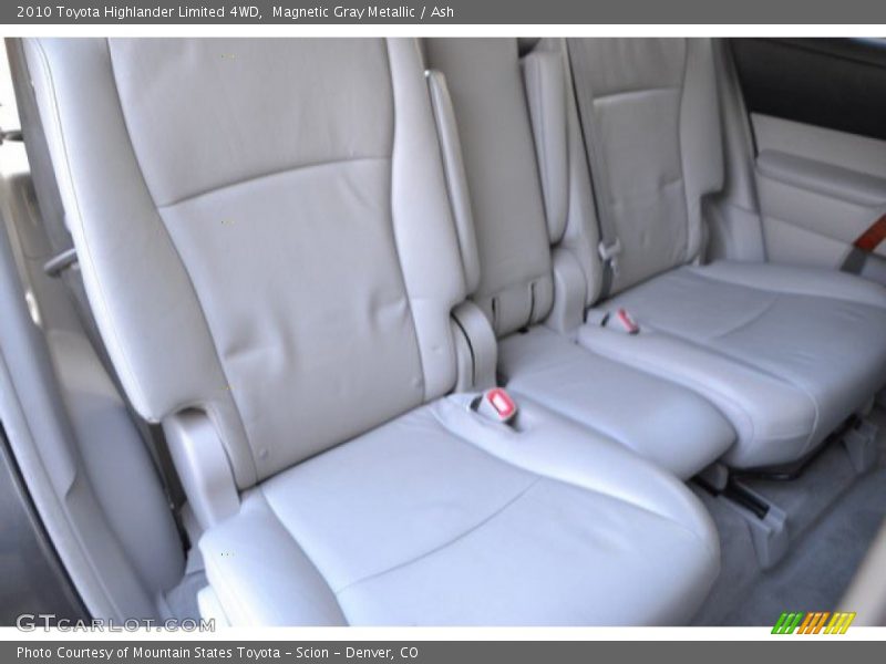 Magnetic Gray Metallic / Ash 2010 Toyota Highlander Limited 4WD