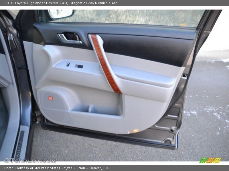Magnetic Gray Metallic / Ash 2010 Toyota Highlander Limited 4WD