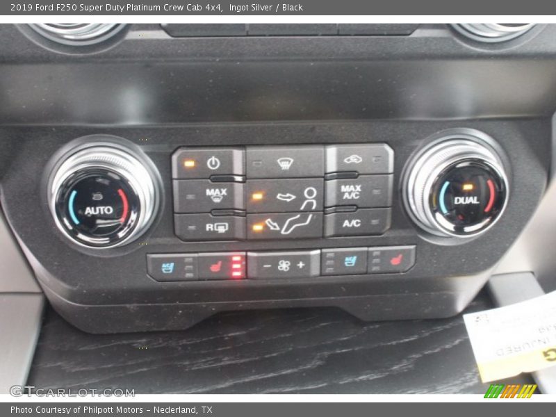 Ingot Silver / Black 2019 Ford F250 Super Duty Platinum Crew Cab 4x4