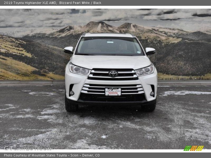 Blizzard Pearl White / Black 2019 Toyota Highlander XLE AWD