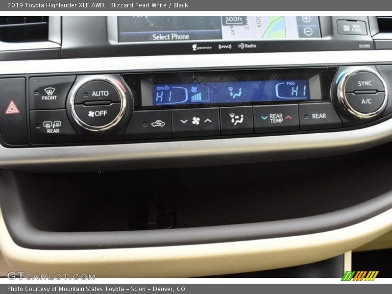 Blizzard Pearl White / Black 2019 Toyota Highlander XLE AWD