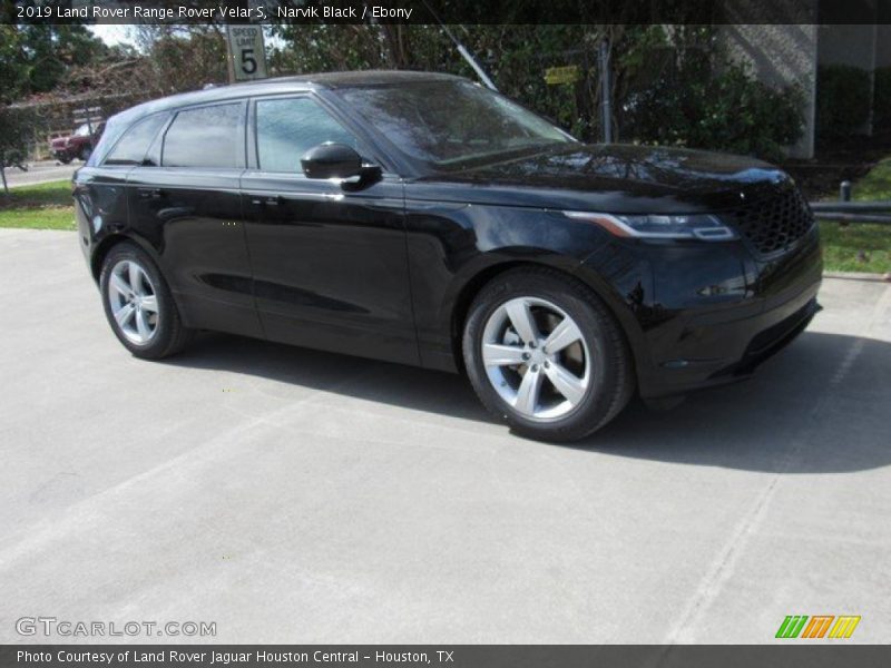 Narvik Black / Ebony 2019 Land Rover Range Rover Velar S