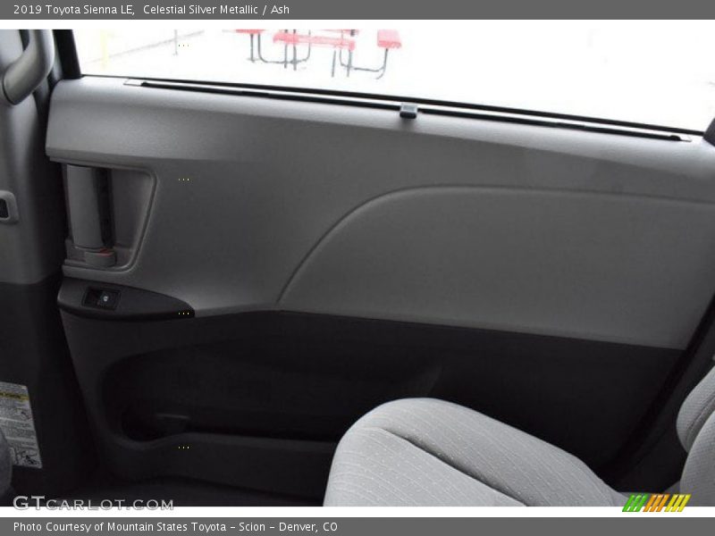Celestial Silver Metallic / Ash 2019 Toyota Sienna LE