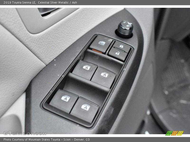 Celestial Silver Metallic / Ash 2019 Toyota Sienna LE
