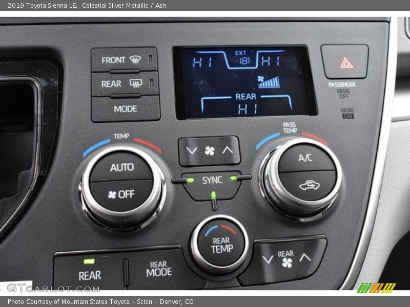 Celestial Silver Metallic / Ash 2019 Toyota Sienna LE
