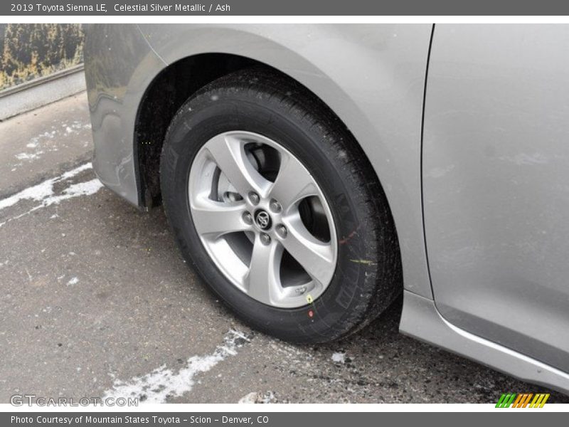 Celestial Silver Metallic / Ash 2019 Toyota Sienna LE