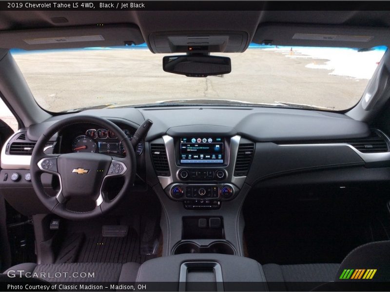 Black / Jet Black 2019 Chevrolet Tahoe LS 4WD