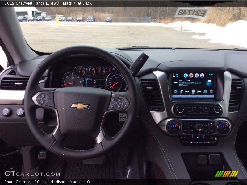 Black / Jet Black 2019 Chevrolet Tahoe LS 4WD