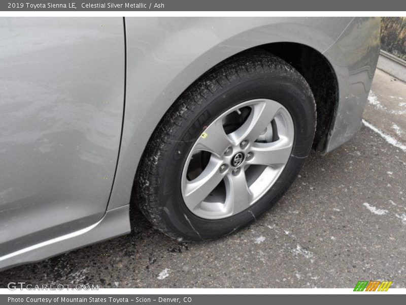 Celestial Silver Metallic / Ash 2019 Toyota Sienna LE