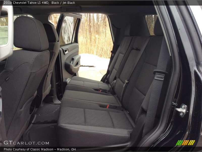 Black / Jet Black 2019 Chevrolet Tahoe LS 4WD