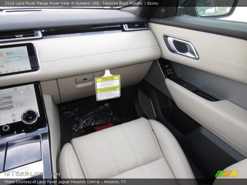 Santorini Black Metallic / Ebony 2019 Land Rover Range Rover Velar R-Dynamic HSE