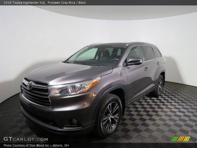 Predawn Gray Mica / Black 2016 Toyota Highlander XLE