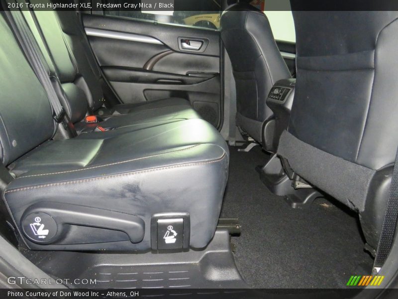 Predawn Gray Mica / Black 2016 Toyota Highlander XLE